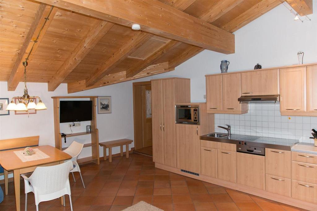 Haus Angela Hotel Sankt Jakob in Defereggen Szoba fotó